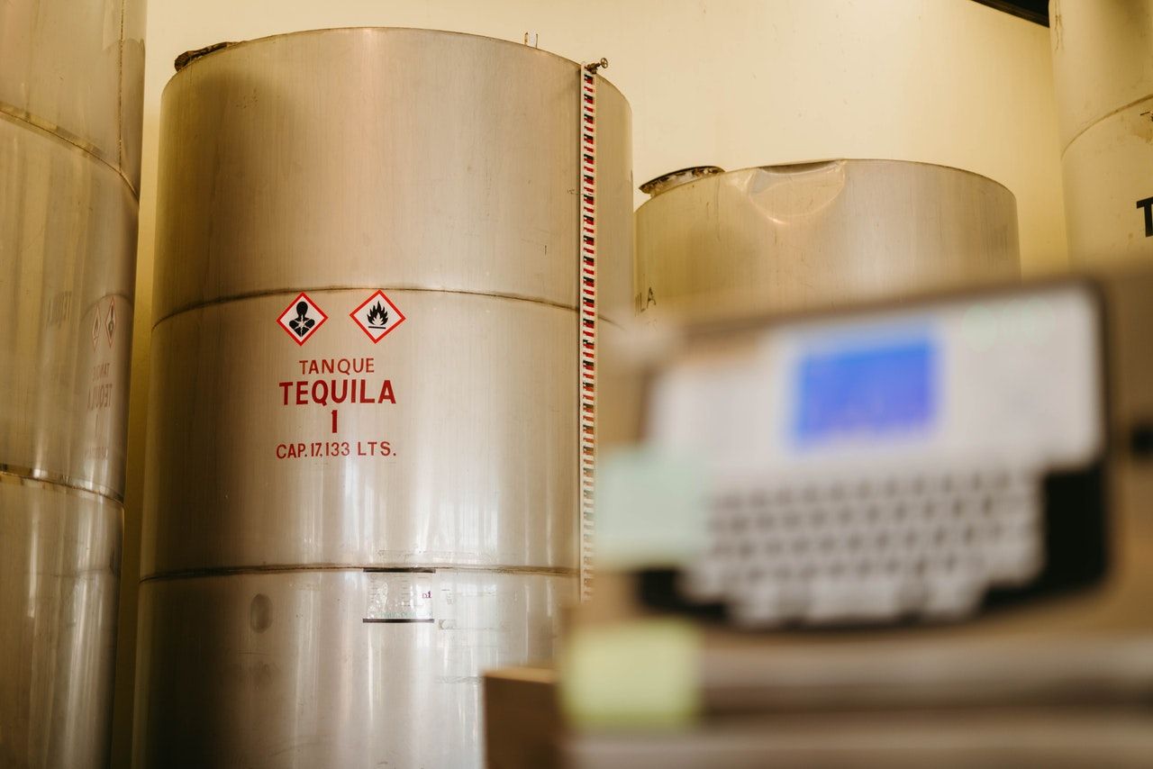 Conoce los requisitos para exportar tequila y descubre el impacto de este producto en el mercado internacional